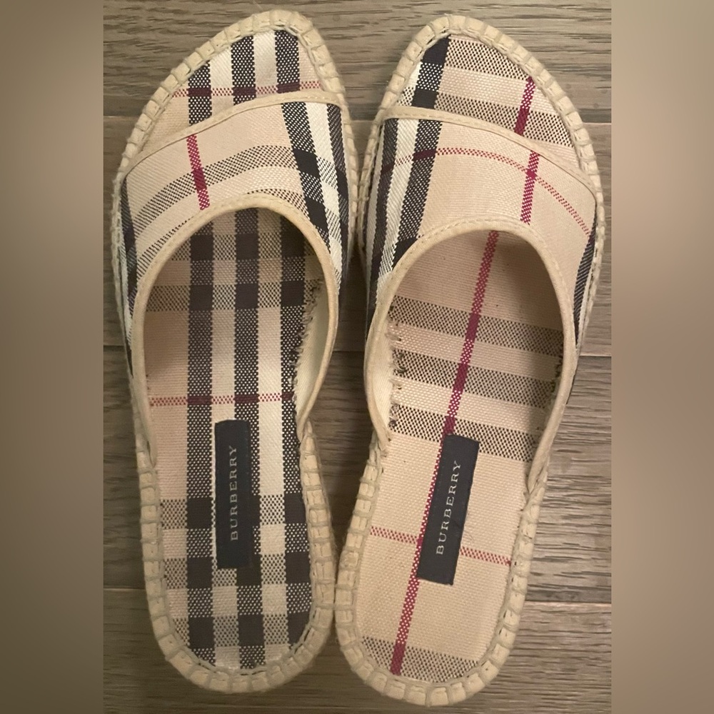 Burberry Check Pattern Espadrille Slides